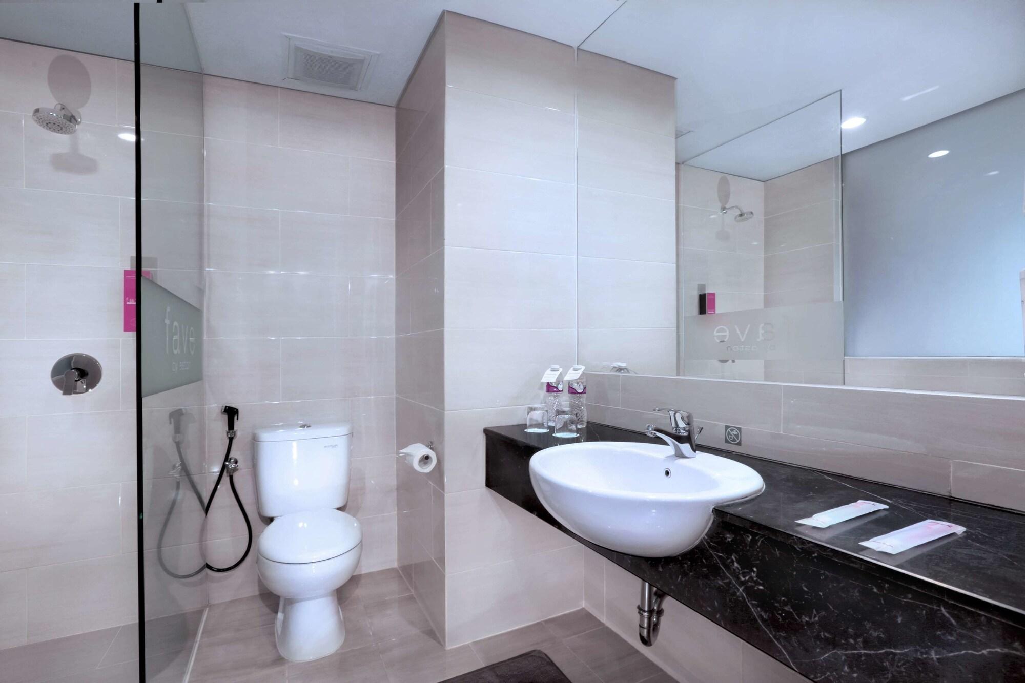 Favehotel Margonda Depok Exterior photo